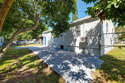 305 N 13th Street, Fort Pierce, FL 34950 - Photo 14