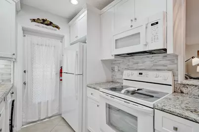 935 SE 9th Avenue #16, Pompano Beach, FL 33060 - Photo 10