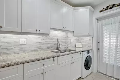 935 SE 9th Avenue #16, Pompano Beach, FL 33060 - Photo 8
