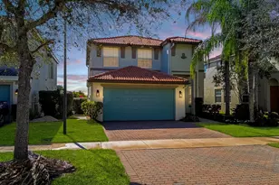 12017 SW Knightsbridge Ln, Port Saint Lucie, FL 34987 - Photo 2