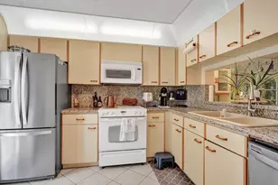 5201 W Club Cir, Boca Raton, FL 33431 - Photo 2
