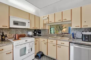 5201 W Club Cir, Boca Raton, FL 33431 - Photo 6