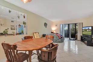 5201 W Club Cir, Boca Raton, FL 33431 - Photo 14