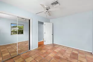 201 W Riverside Dr, Jupiter, FL 33469 - Photo 12