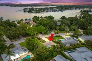 201 W Riverside Dr, Jupiter, FL 33469 - Photo 1