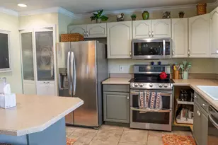 2445 NE 16th Ct, Jensen Beach, FL 34957 - Photo 16