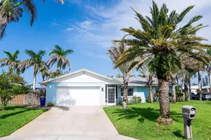 2445 NE 16th Ct, Jensen Beach, FL 34957 - Photo 2