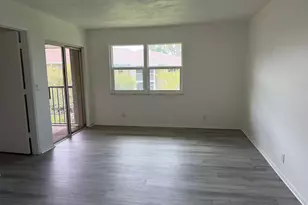 1536 SE Royal Green, Port Saint Lucie, FL 34952 - Photo 6