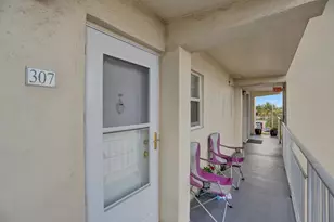 130 NE 26th Ave, Boynton Beach, FL 33435 - Photo 20