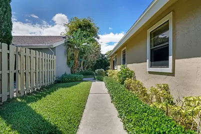 1080 NW 19th Terrace, Delray Beach, FL 33445 - Photo 4