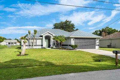 2367 SE Rock Springs Drive, Port Saint Lucie, FL 34952 - Photo 4