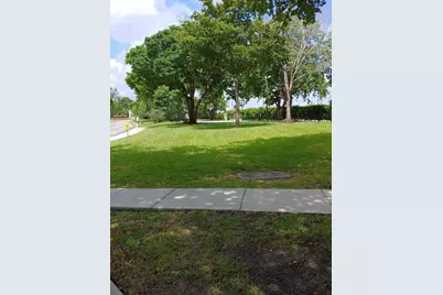 105 Lake Emerald Drive #406, Oakland Park, FL 33309 - Photo 32