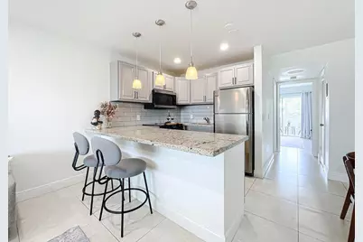 410 Chatham T, West Palm Beach, FL 33417 - Photo 4