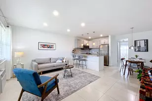 410 Chatham T, West Palm Beach, FL 33417 - Photo 1