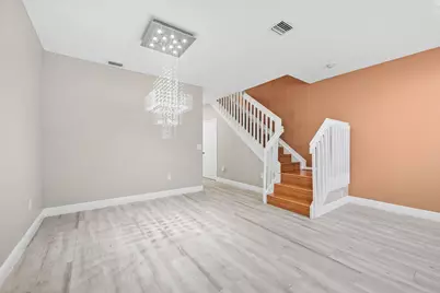 7920 Catalina Circle, Tamarac, FL 33321 - Photo 2