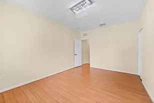 7920 Catalina Cir, Tamarac, FL 33321 - Photo 14
