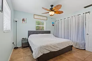 520 SE Dolphin Dr, Stuart, FL 34996 - Photo 14
