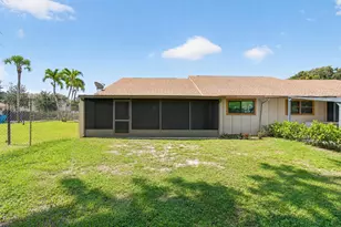 2400 SW 19th Ave, Boynton Beach, FL 33426 - Photo 26
