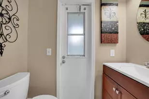 8670 NW 56th St, Coral Springs, FL 33067 - Photo 28