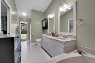 8670 NW 56th St, Coral Springs, FL 33067 - Photo 12