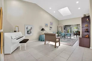 5590 Royal Lake Cir, Boynton Beach, FL 33437 - Photo 8
