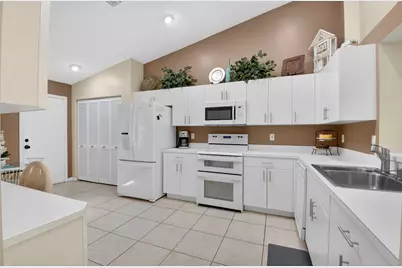 5590 Royal Lake Circle, Boynton Beach, FL 33437 - Photo 14
