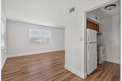 2141 NE 42nd Street #101, Lighthouse Point, FL 33064 - Photo 8