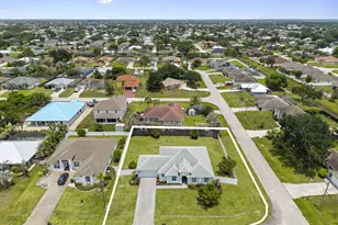 4497 SW Farmington St, Port Saint Lucie, FL 34953 - Photo 4