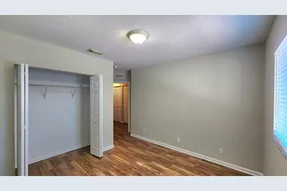 2124 Oakmont Drive, Riviera Beach, FL 33404 - Photo 18