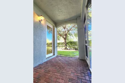 2124 Oakmont Drive, Riviera Beach, FL 33404 - Photo 22