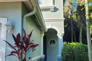 2124 Oakmont Dr, Riviera Beach, FL 33404 - Photo 2