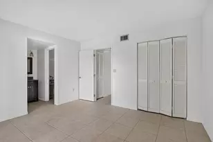 2141 NE 42nd St, Lighthouse Point, FL 33064 - Photo 14