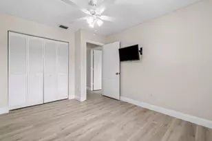 10425 Buena Ventura Dr, Boca Raton, FL 33498 - Photo 20