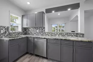 422 49th St, West Palm Beach, FL 33407 - Photo 12