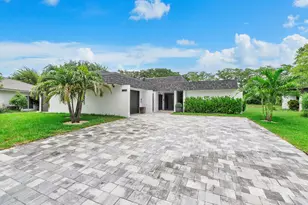 4800 Queen Palm Ln, Tamarac, FL 33319 - Photo 4