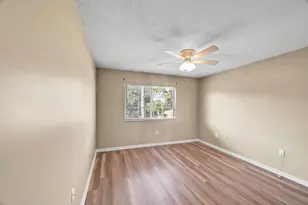 3614 NW Adriatic Ln, Jensen Beach, FL 34957 - Photo 10