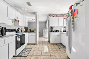 7337 SW 21st St, Miami, FL 33155 - Photo 10