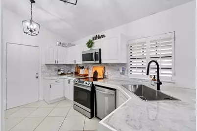 6852 Bitterbush Place, Boynton Beach, FL 33472 - Photo 8