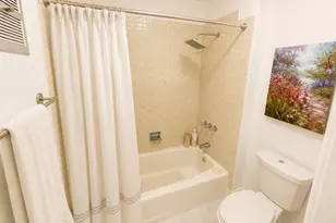 5570 Tamberlane Cir, Palm Beach Gardens, FL 33418 - Photo 12