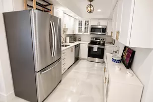 5570 Tamberlane Cir, Palm Beach Gardens, FL 33418 - Photo 2