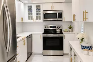 5570 Tamberlane Cir, Palm Beach Gardens, FL 33418 - Photo 2