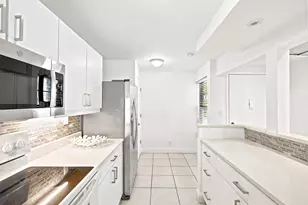 8 Royal Palm Way, Boca Raton, FL 33432 - Photo 10