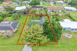 1010 SE Euclid Ln, Port Saint Lucie, FL 34983 - Photo 8