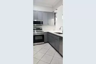 8320 Lagos De Campo Boulevard, Tamarac, FL 33321 - Photo 4
