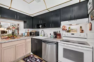 4 Abbey Ln, Delray Beach, FL 33446 - Photo 16