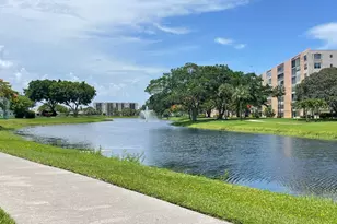 4 Abbey Ln, Delray Beach, FL 33446 - Photo 22