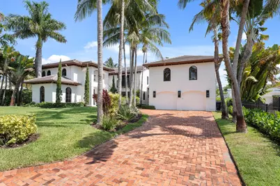 257 E Lakewood Road, West Palm Beach, FL 33405 - Photo 2