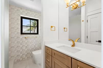257 E Lakewood Road, West Palm Beach, FL 33405 - Photo 28