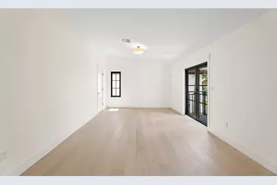 257 E Lakewood Road, West Palm Beach, FL 33405 - Photo 20