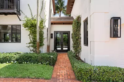 257 E Lakewood Road, West Palm Beach, FL 33405 - Photo 4